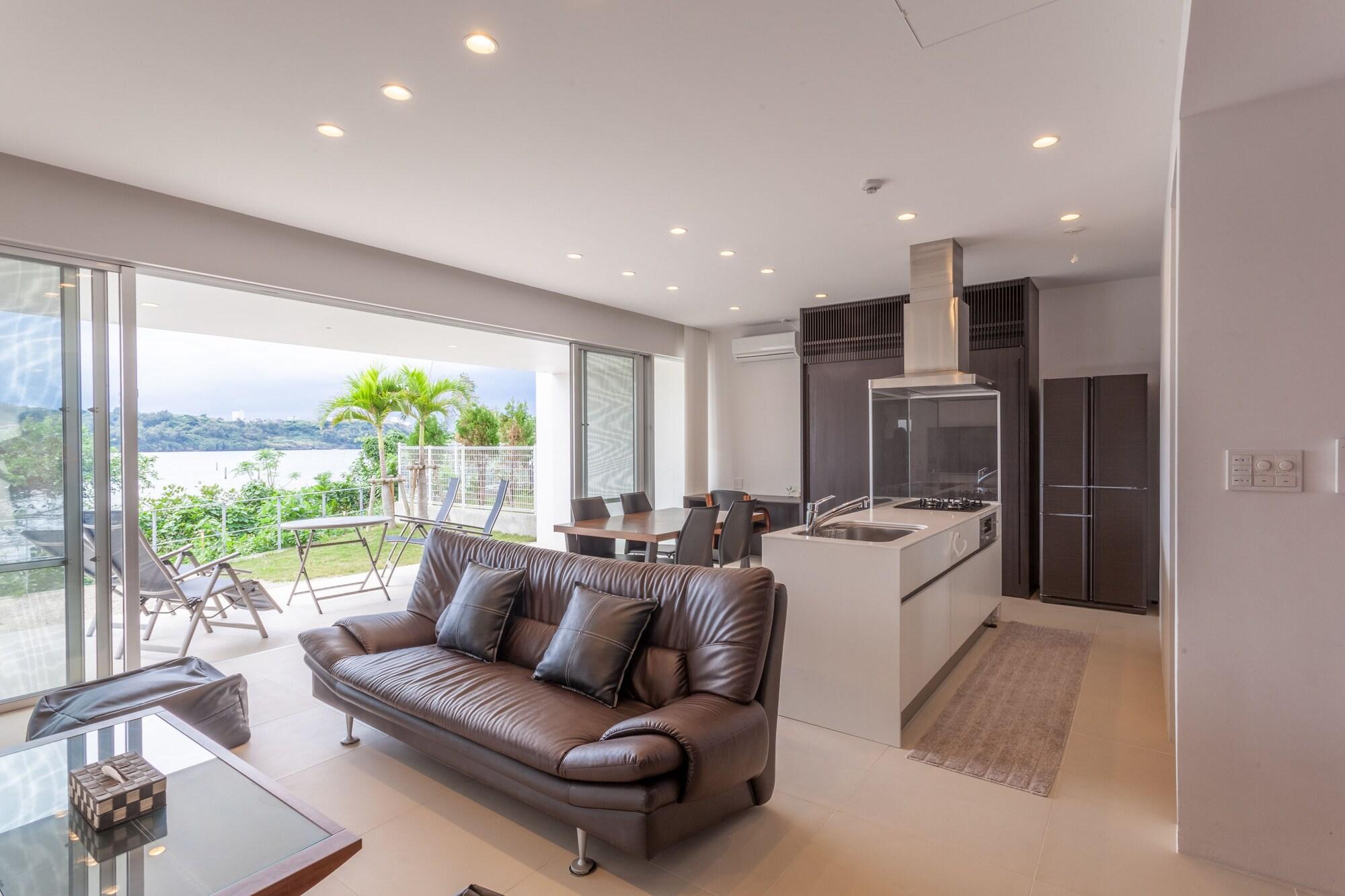 Kariyushi Condominium Resort Onna Maeda Base Bagian luar foto
