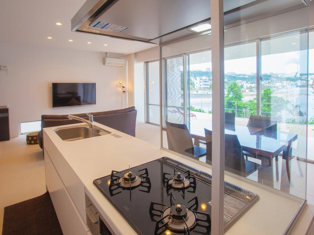 Kariyushi Condominium Resort Onna Maeda Base Bagian luar foto