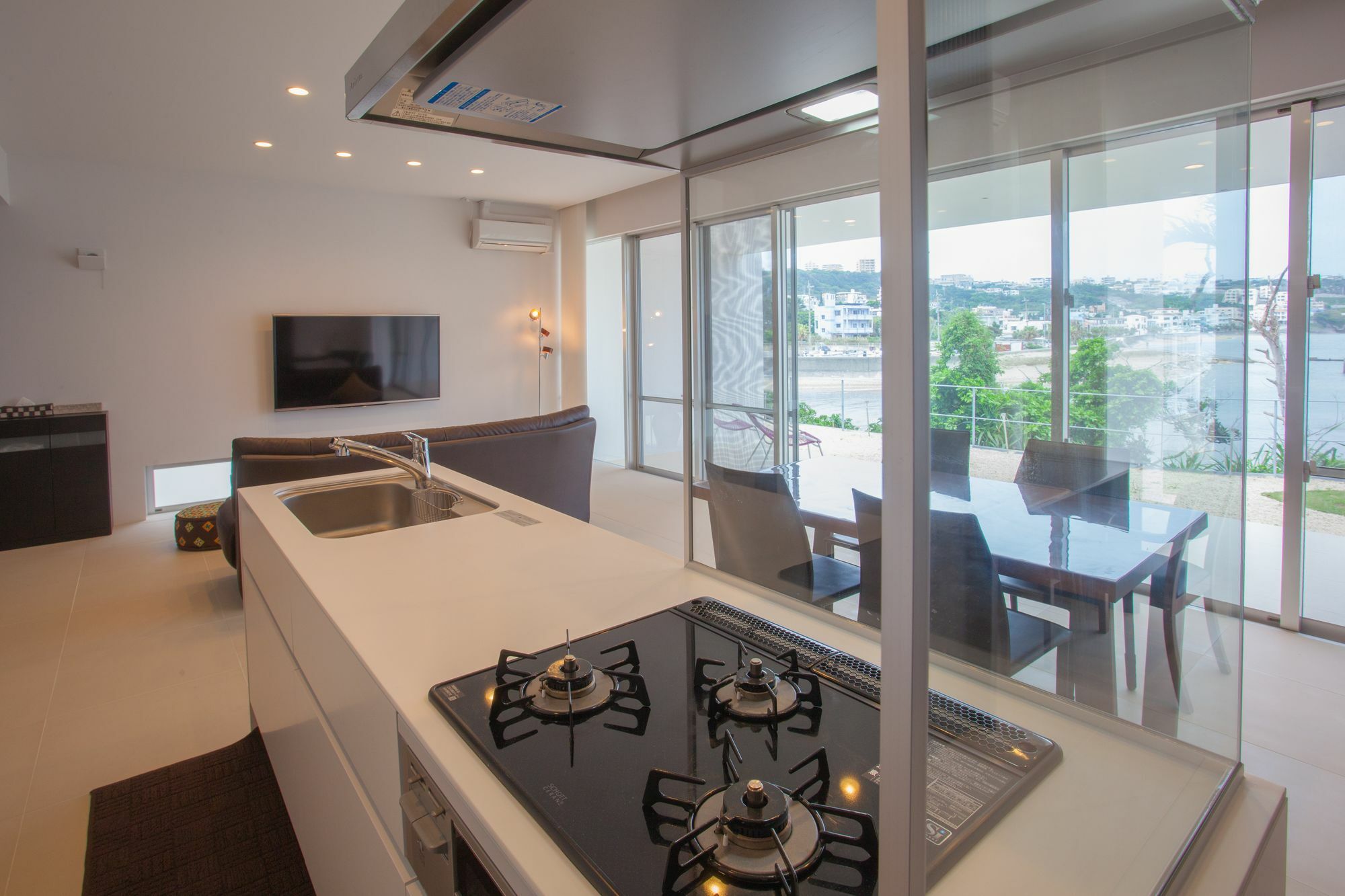 Kariyushi Condominium Resort Onna Maeda Base Bagian luar foto